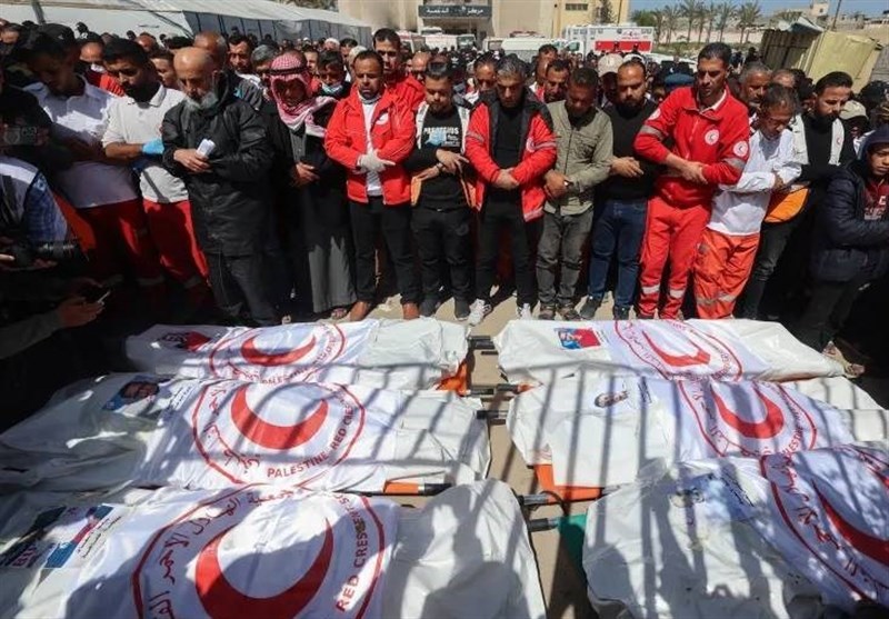 تفاصيل جديدة عن الجريمة الوحشية الصهيونية في مقتل رجال الإنقاذ