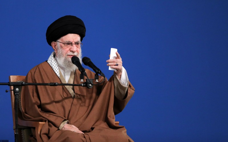 فلتعلم أمريكا أنّها ستتلقّى صفعات قاسية إذا بادرت إلى أيّ مواجهة