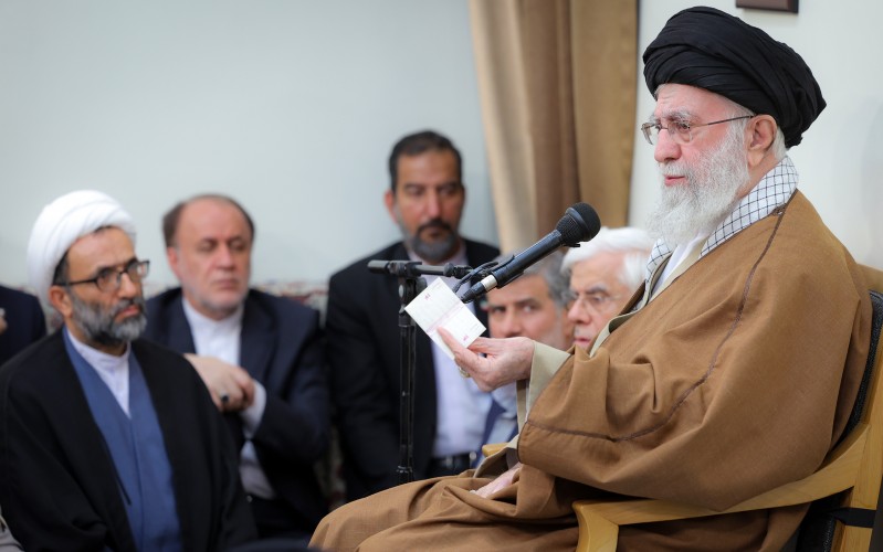 لا نُغالي في التفاؤل بمحادثات عُمان ولا نُبالغ في التشاؤم أيضًا