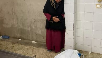 “ماتت الأم” ؛ سرد شهادة الأم الفلسطينية للخبز