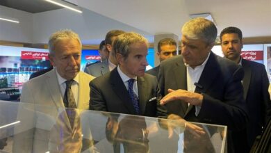 وجود جروسسي في معرض إنجاز الصناعة النووية الإيرانية