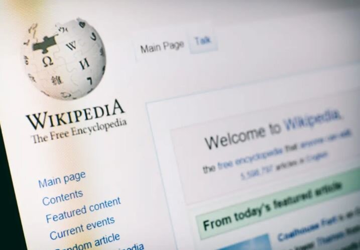 مؤسس ويكيبيديا: لا نثق بالذكاء الاصطناعي لكتابة المقالات /ويكيبيديا , جيمي ويلز , الذكاء الاصطناعي , معلومات مضللة , Grokopedia