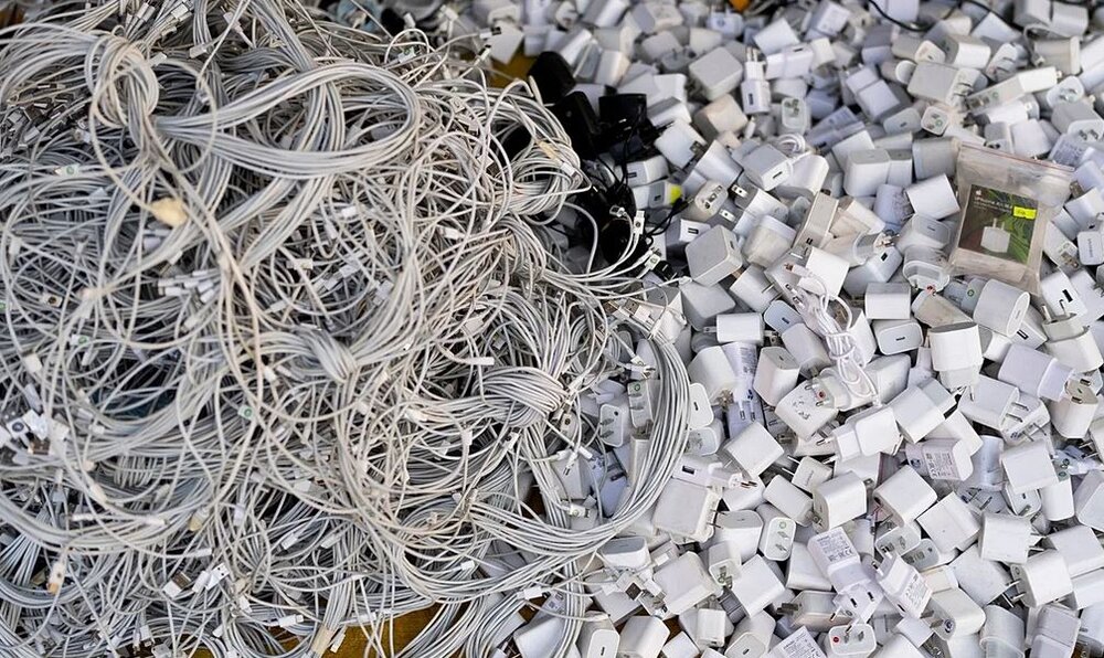 ماليزيا تفرض حظرا شاملا على استيراد النفايات الإلكترونية /ماليزيا , النفايات الإلكترونية , حظر الاستيراد , حماية البيئة , مكافحة الفساد