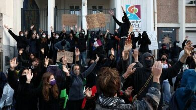 أوروبا توسع نطاق حظر المنتجات الصهيونية / فرنسا , احتجاجات طلابية , نقص المعلمين , مصادر تعليمية , عنف الشرطة