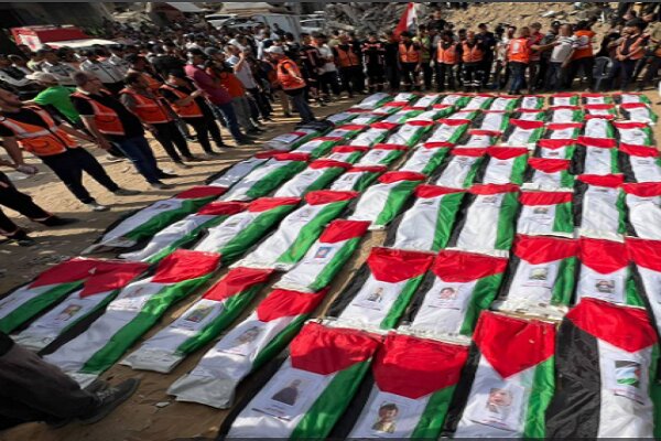 شهداء وجرحى في غارات إسرائيلية مستمرة على مناطق مختلفة في قطاع غزة / غزة , فلسطين , شهداء , أنقاض , دفاع مدني
