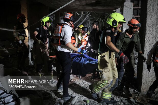 زيلينسكي يفتح عيون الغربيين المقتنعين: عبرة لأذناب الغرب في الداخل الإيراني / إيران , الكيان الصهيوني , ريشون لتسيون , هجوم صاروخي , دمار