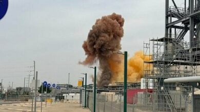 سماع دوي انفجارات في العاصمة السعودية / انفجار , إسرائيل , النظام الصهيوني , مصنع إنتل , حريق