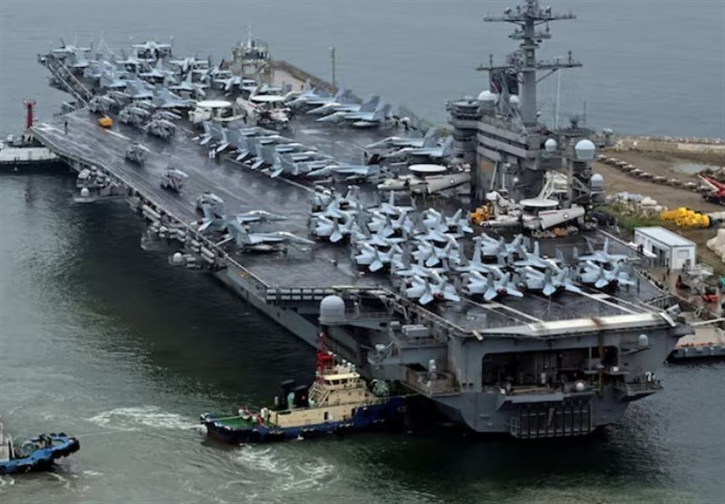 The arrival of the American aircraft carrier in the port of Busan