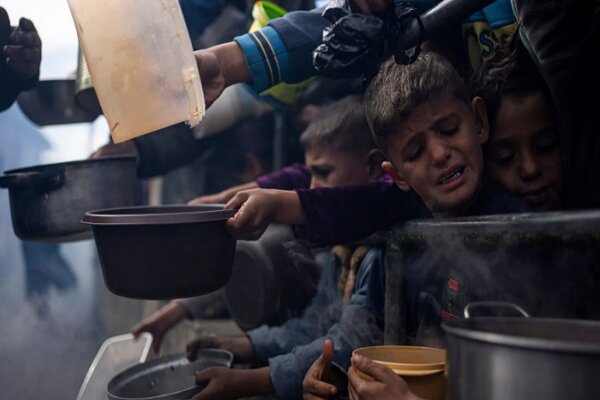 The hunger of the devil that devours the children of Gaza+film