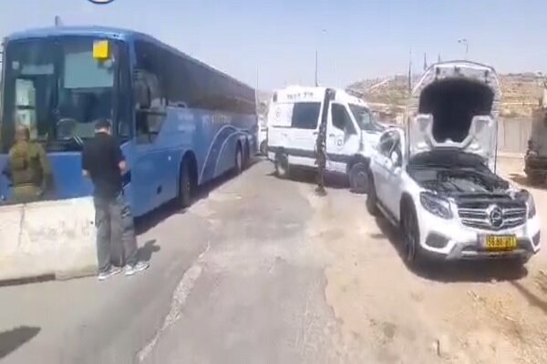 The death of two Zionist soldiers in martyrdom operations in Hebron