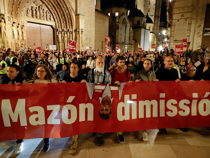 Demonstrations in Valencia protesting how the deadly flood was handled + video