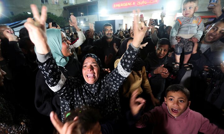 What are the clauses and details of the ceasefire agreement in Gaza? + Video