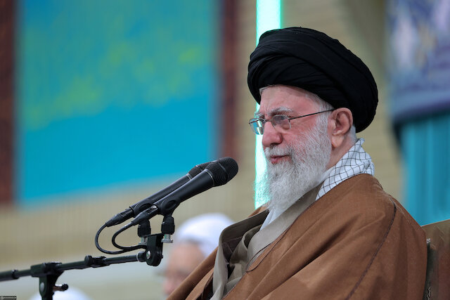 Islamic countries must defend their rights and not allow the US to blackmail them