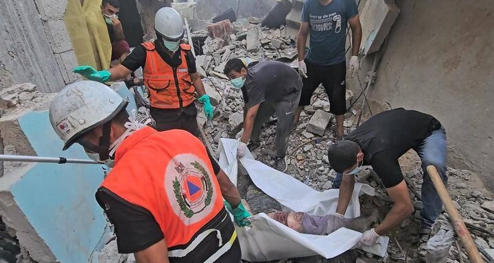 Two martyrs in Zionist attacks on Gaza