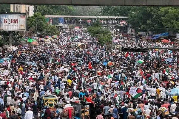Human Storm in Bangladesh against Zionist regime+ movie