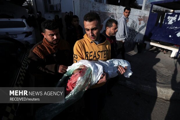 Martyrs in the Zionist regime’s attack on refugee tents in southern Gaza Strip