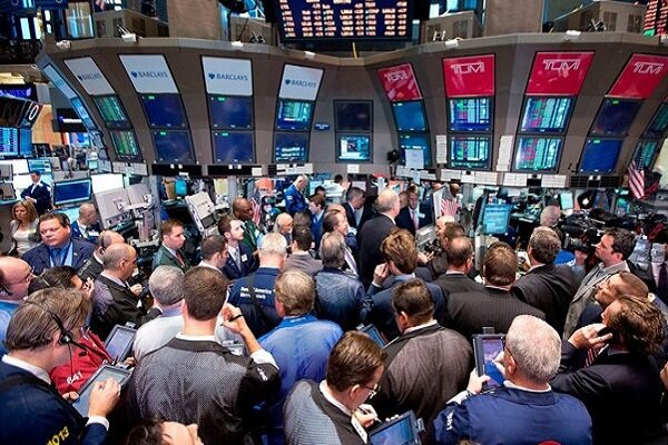 The role of Trump’s tariffs in stock market decline and concern over the recession