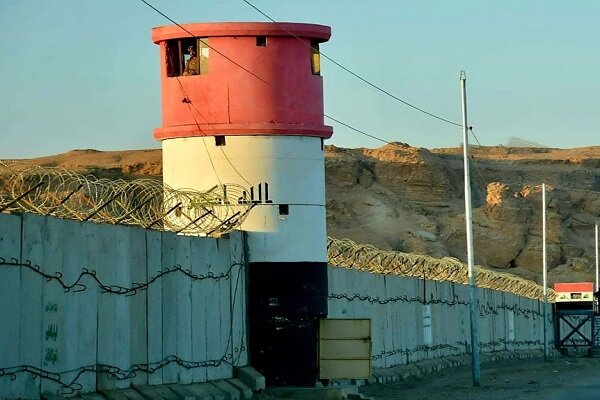 Iraq Establishes Seven-Layer Security Barrier on Syrian Border /Iraq , Syria , border security , Middle East , military