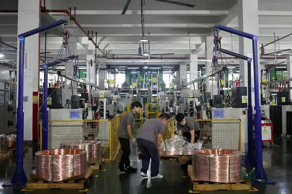Asian Factories Show Mixed Performance as 2025 Begins, With Tech Exporters Rebounding /Asian manufacturing , PMI data , tech exports , economic growth , semiconductor industry