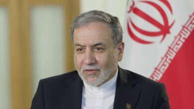Iran's Foreign Minister Arrives in Tehran Following Positive Talks in Oman /Abbas Araghchi , Iran Oman talks , nuclear negotiations , Tehran return , foreign policy