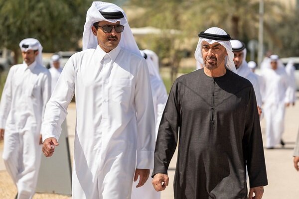 Emir of Qatar and UAE President Meet in Abu Dhabi to Discuss Regional Developments /Qatar , UAE , Abu Dhabi , Middle East Diplomacy , Regional Stability