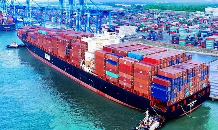 Israel's Zim Shipping Company Stake Acquired by Saudi Arabia and Qatar /Israel , Saudi Arabia , Qatar , Zim , shipping