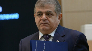 Russian Senator Dismisses Zelensky's Withdrawal Offer as Deceptive Tactic /Russia , Ukraine , Volodymyr Zelensky , Vladimir Dzhabarov , Peace Negotiations