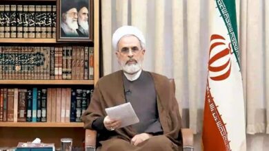 آیتالله اعرافی: آتش زدن قرآن کریم توهین به تمام ادیان جهان و پیروان آن است