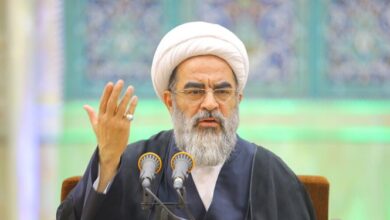 آیتالله فاضل لنکرانی: هر مسلمانی باید مخالفت خود با آتش زدن قرآن را اظهار کند