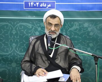 استفاده از ظرفیت دفتر رهبری و ریاست جمهوری برای حفظ زمینهای ۰۷ خرمآباد