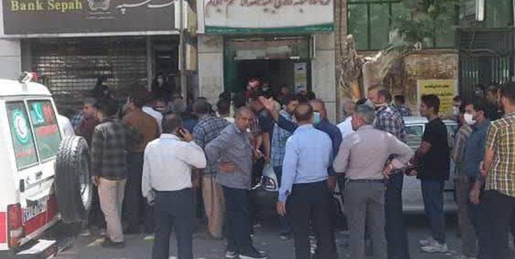 انفجار کمپرسور سیستم خنک کننده در درمانگاه بقیةالله ایلام