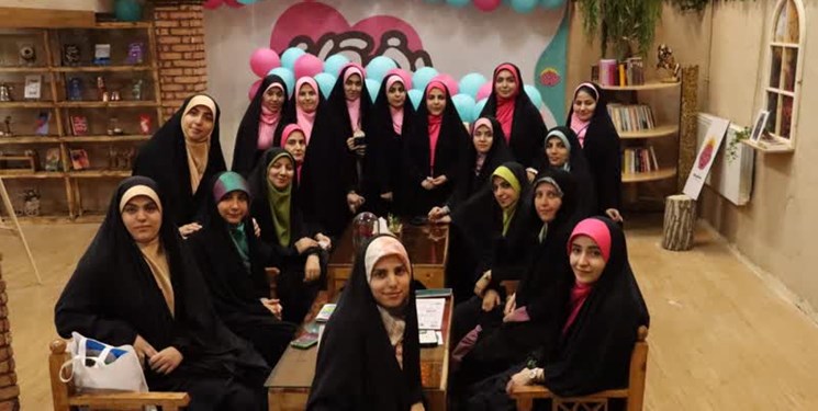 برگزاری روضههای دخترانه در «کافه رفیقانه» همدان