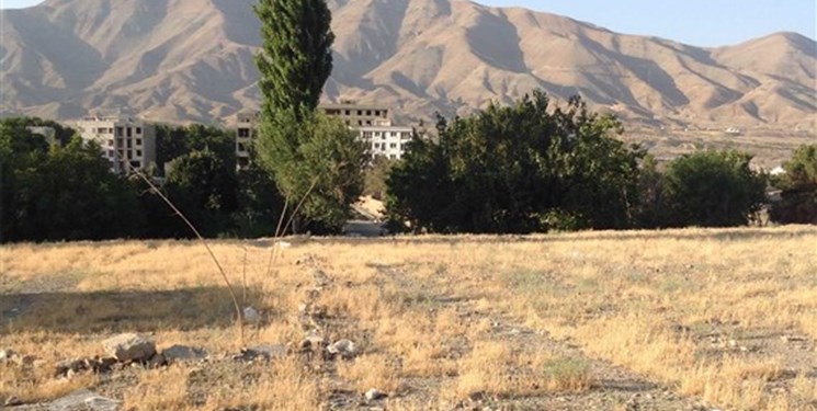 بلاتکلیفی 150 مالک شهر قدسی با عدم ابطال اسناد تقلبی زمینخواران توسط اوقاف + فیلم