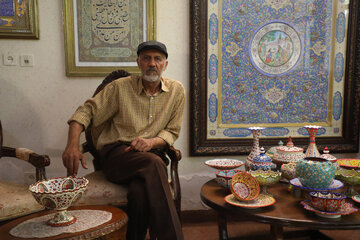 تاثیر گرانی و تحریم بر ظرافت هنر میناکاری| ارائه سبک جدید «ماژومینا» توسط فرزند استاد صنیعزاده