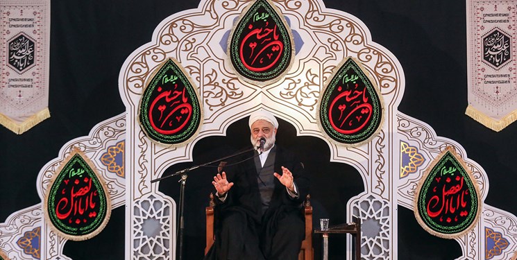 حجتالاسلام فرحزاد: دنیاپرستی انسان را مقابل امام و ولایت قرار میدهد