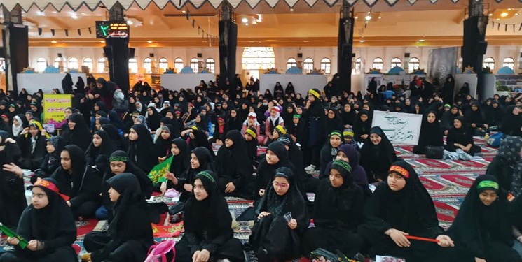 دختران دانشآموز در سوگواره مثل زینب در مازندران+ عکس