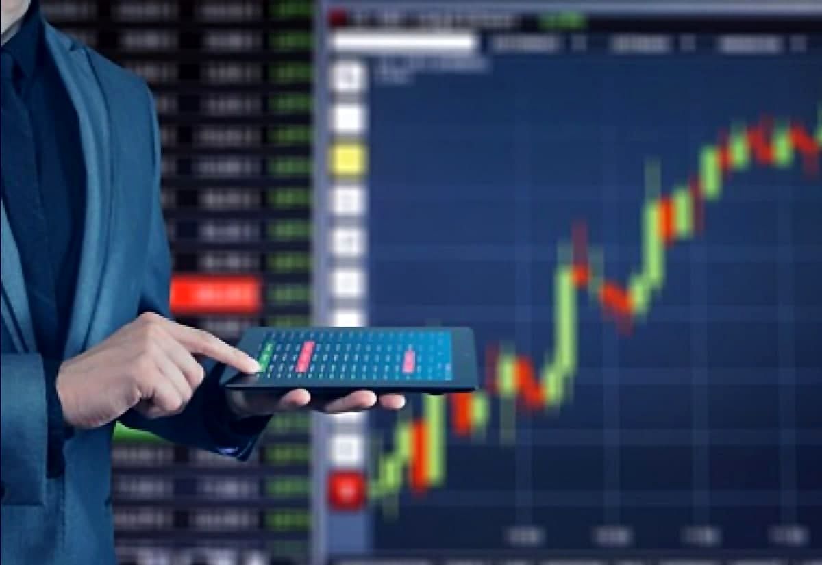 رشد شاخص کل بورس در هفتهای که کسی انتظارش را نداشت / خبر نرخ خوراک خبر سوختهای بود؟