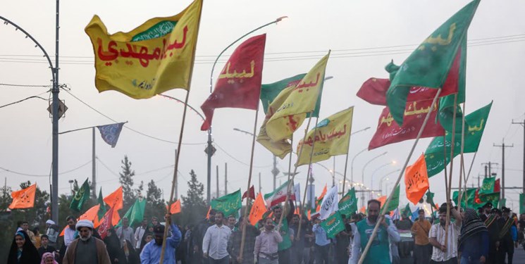 فیلم| پیادهروی عاشقان امیرالمومنین(ع) در طریقالمهدی(عج)