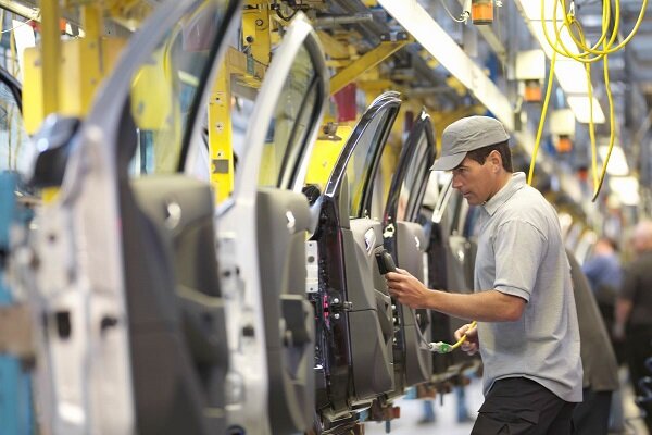 مالکیت شرکتهای خودروسازی چگونه دولتی ماند؟