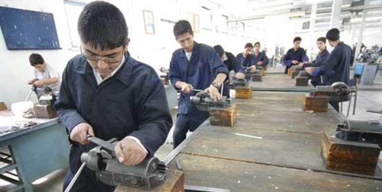 مجوز 22 هزار آموزشگاه فنی و حرفهای با حذف امضاهای طلایی صادر شد