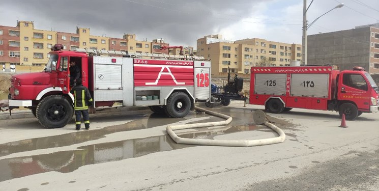 مشاهده دود از خودرو آتشنشانی به دلیل نقص فنی بود