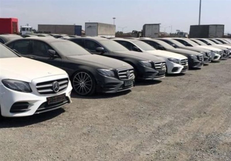 منشا و نرخ ارز دو چالش واردات خودرو های لاکچری و موبایلهای لوکس