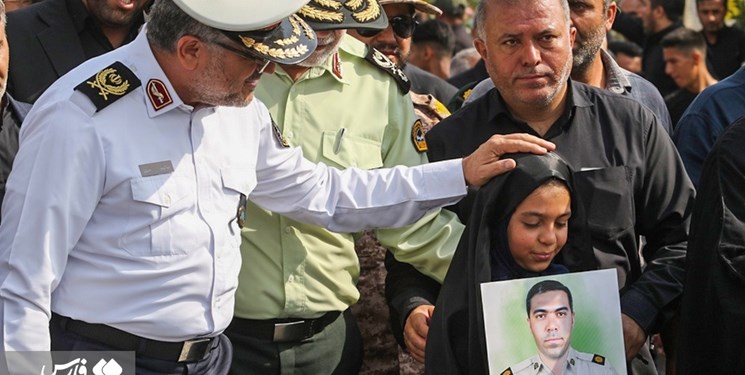 پیکر شهید مهدی اللهپور در زادگاهش تشییع و به خاک سپرده شد+فیلم