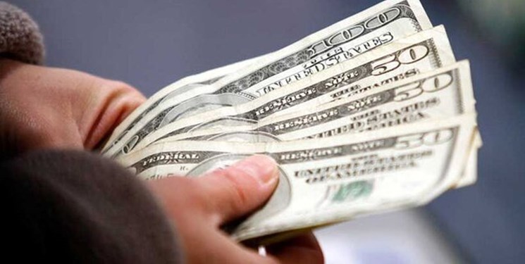 کاهش قیمت دلار آزاد با اعلام برخورد با صرافیهای متخلف