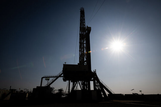 آغاز تولید رسمی نفت از میدانهای نفتی سپهر و جفیر در آینده نزدیک