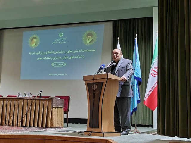 آمادگی وزارت خارجه برای کمک به تحکیم بازارهای صادراتی و جستجوی بازارهای جدید