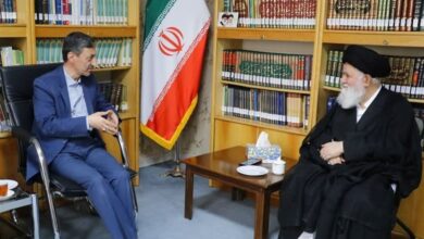 آیتالله علمالهدی: مردم از نوسان بازار نگرانند/ این ملت زیادهخواه نیستند