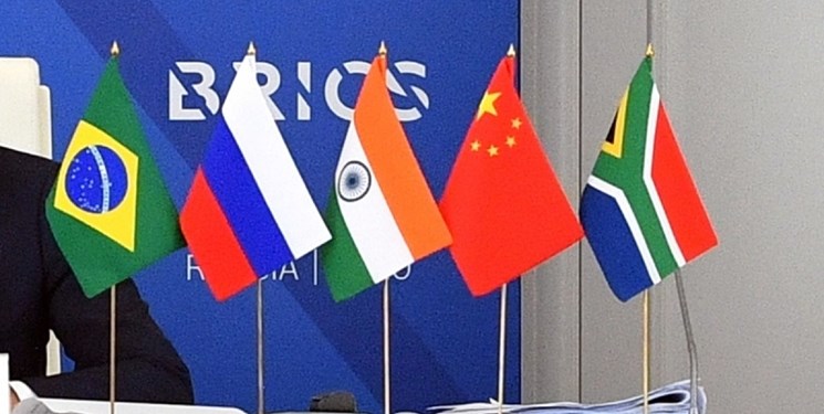 اجلاس گروه بریکس سلطه غرب و دلار را به چالش میکشد