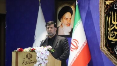 استاندار قم: بانکها موظف به انجام تکالیف خود در حمایت از صنعت هستند