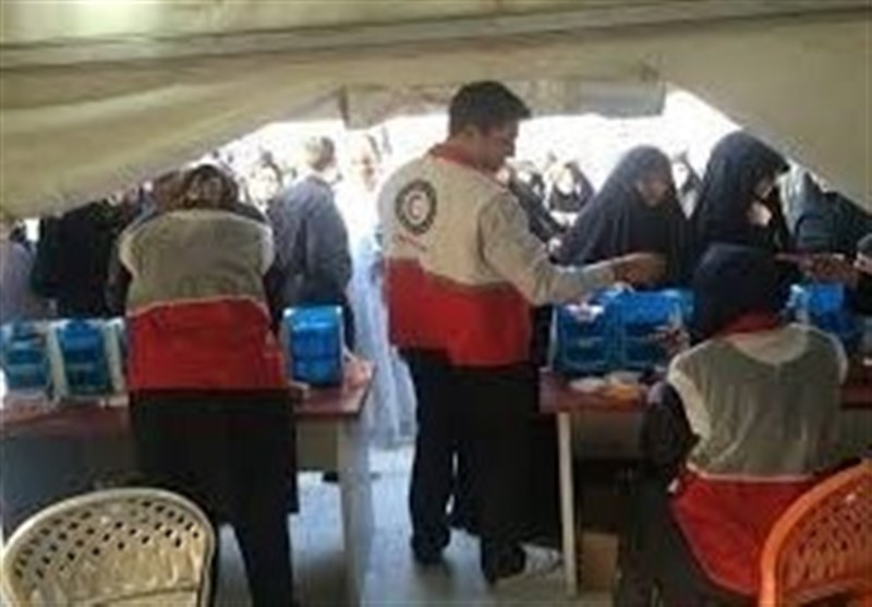 استقرار ۲ پایگاه هلال احمر خوزستان در عراق/ برپایی چادرهای دوستدار کودک در مرزها